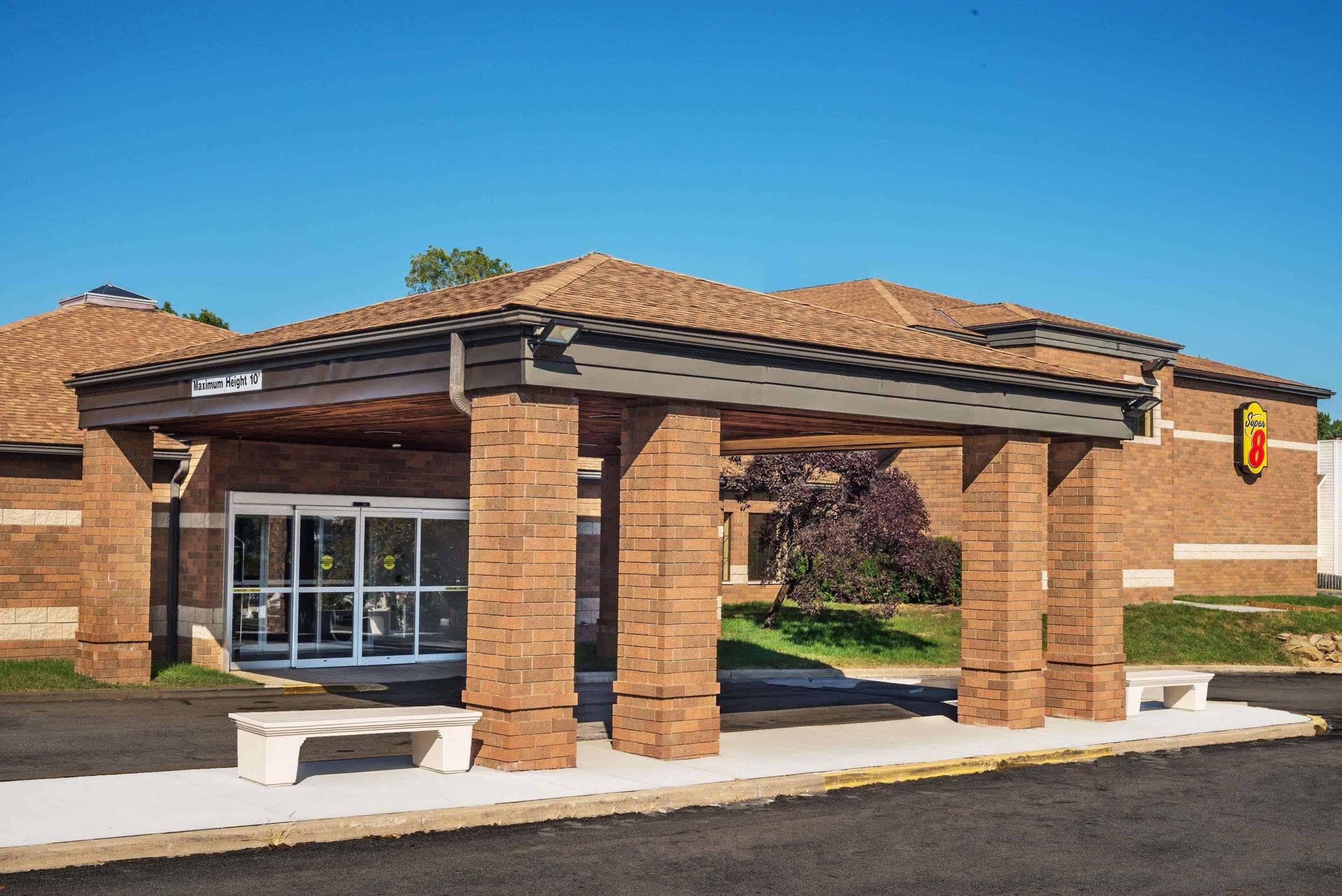 Super 8 By Wyndham Copley Akron Zewnętrze zdjęcie