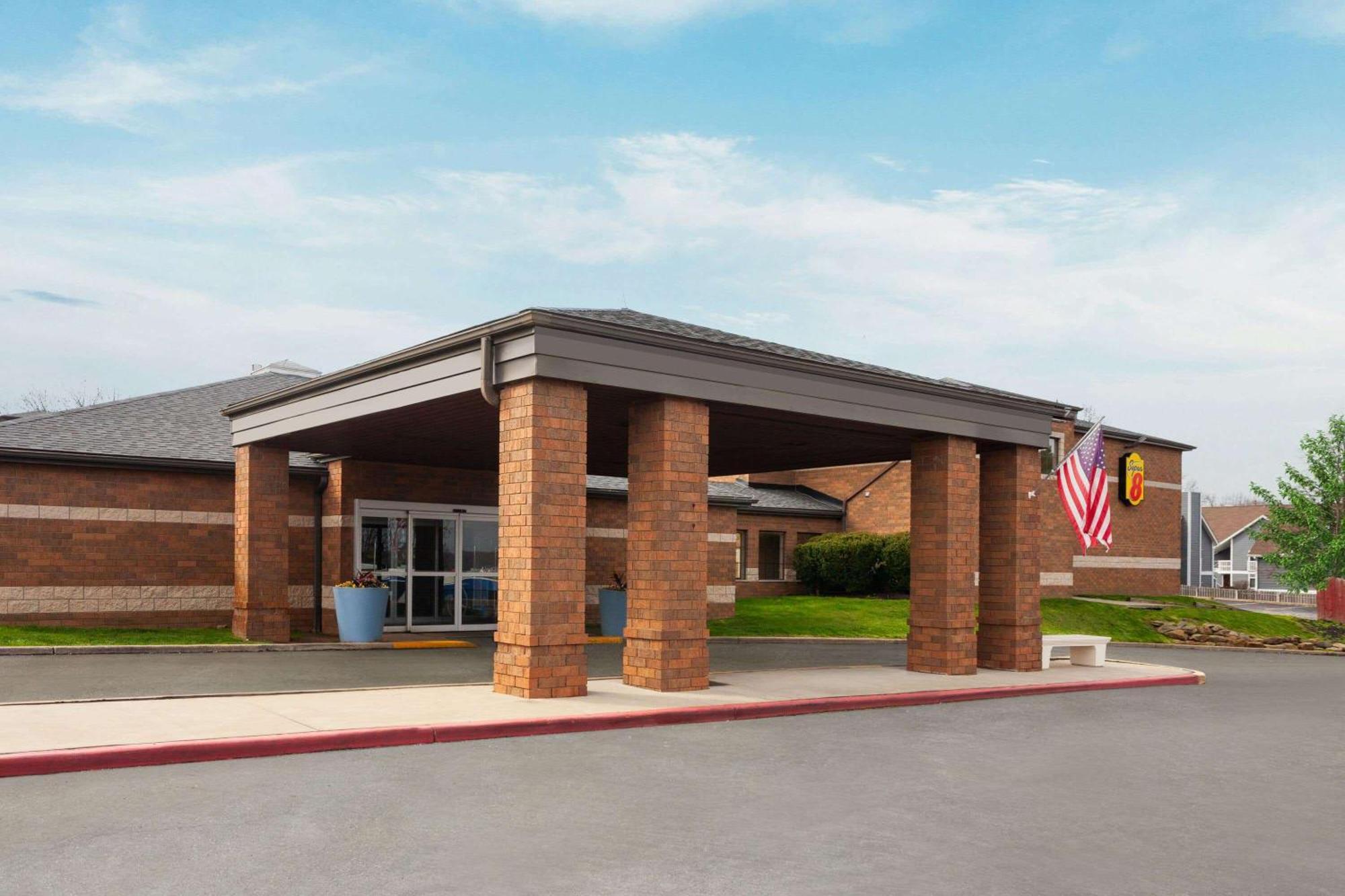 Super 8 By Wyndham Copley Akron Zewnętrze zdjęcie